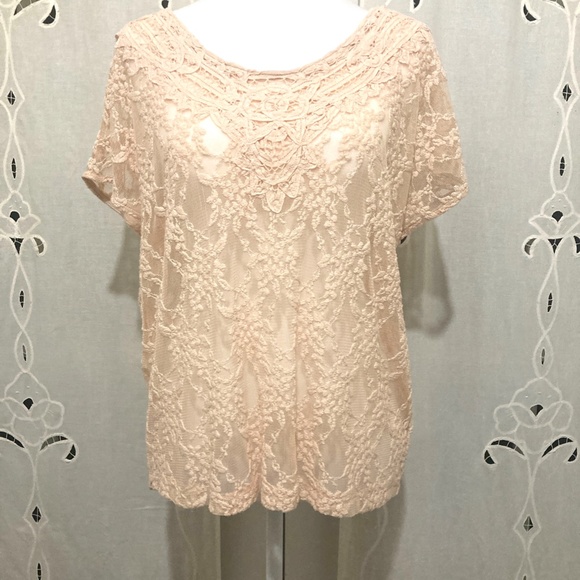 Gorgeous Lacey Light Pink Top, Size M - Picture 1 of 6